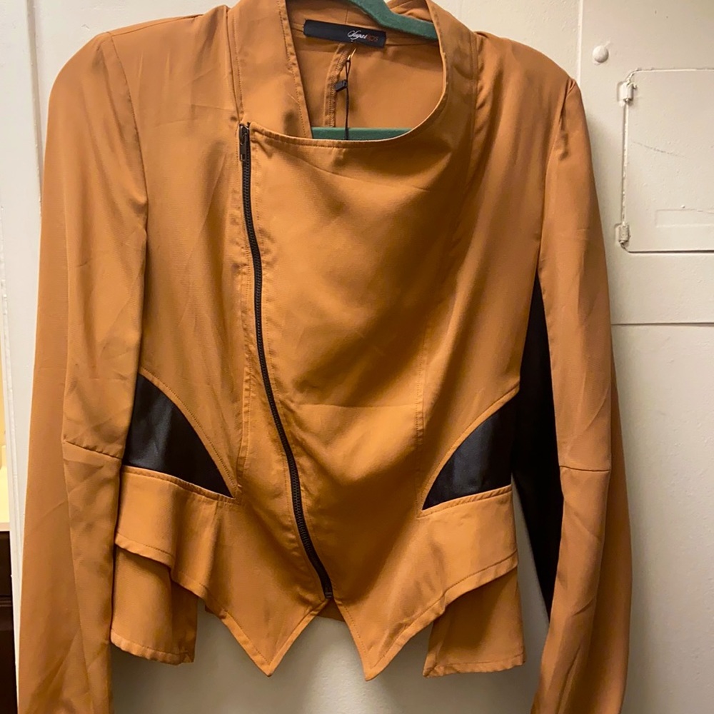 Zippered Blazer with pleather
